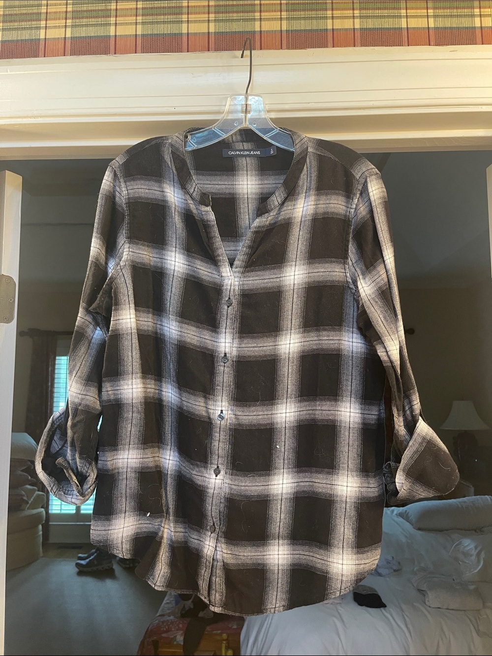 Calvin Klein Black & White Plaid Long-Sleeve Button-Down Shirt